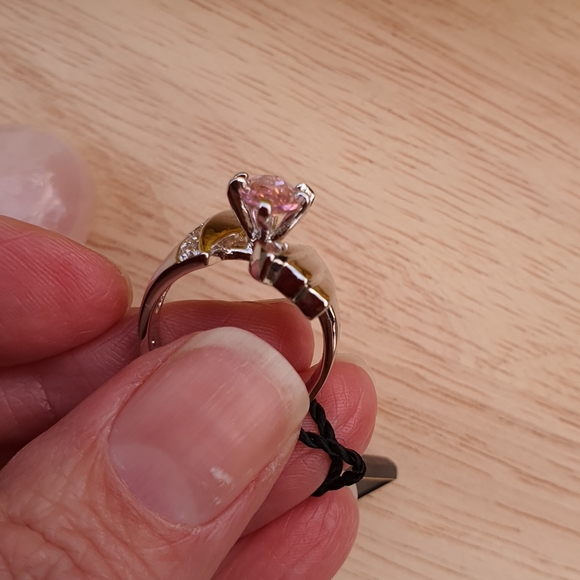 Pink Swarovski Crystal Silver Ring - Picture 3 of 11